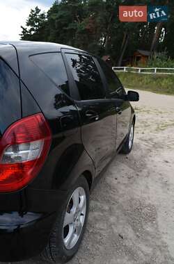 Хэтчбек Mercedes-Benz A-Class 2008 в 