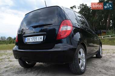 Хэтчбек Mercedes-Benz A-Class 2008 в 