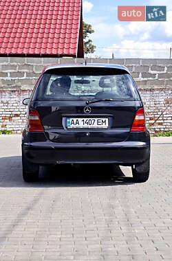 Хетчбек Mercedes-Benz A-Class 2000 в 