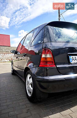 Хетчбек Mercedes-Benz A-Class 2000 в 
