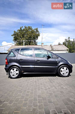 Хетчбек Mercedes-Benz A-Class 2000 в 