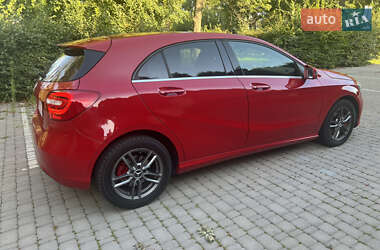 Хетчбек Mercedes-Benz A-Class 2014 в 