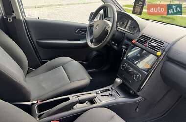 Хэтчбек Mercedes-Benz A-Class 2011 в 