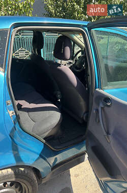 Хэтчбек Mercedes-Benz A-Class 2000 в 