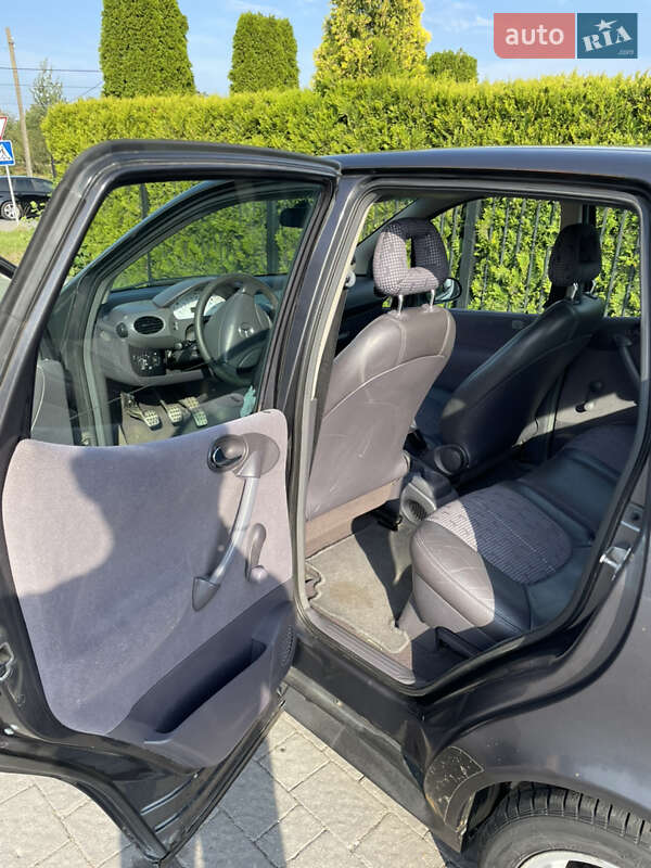 Хэтчбек Mercedes-Benz A-Class 2000 в Долине фото 10 Хэтчбек Mercedes-Benz A-Class 2000 в Долине