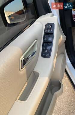 Хэтчбек Mercedes-Benz A-Class 2010 в 