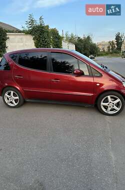 Хэтчбек Mercedes-Benz A-Class 2002 в 