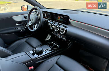 Седан Mercedes-Benz A-Class 2021 в 