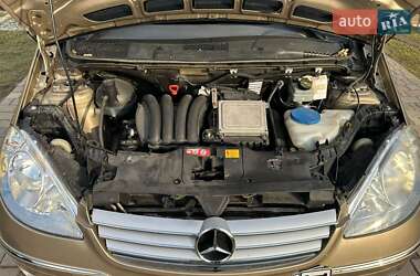 Хэтчбек Mercedes-Benz A-Class 2006 в 