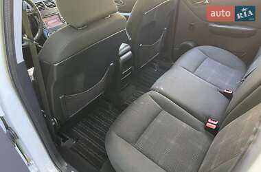 Хэтчбек Mercedes-Benz A-Class 2010 в 
