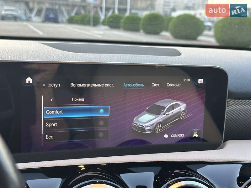 Седан Mercedes-Benz A-Class 2019 в Львове