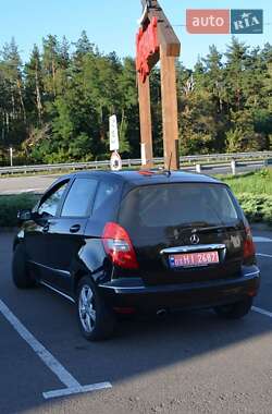 Хэтчбек Mercedes-Benz A-Class 2008 в 