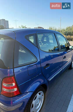 Хэтчбек Mercedes-Benz A-Class 2002 в 
