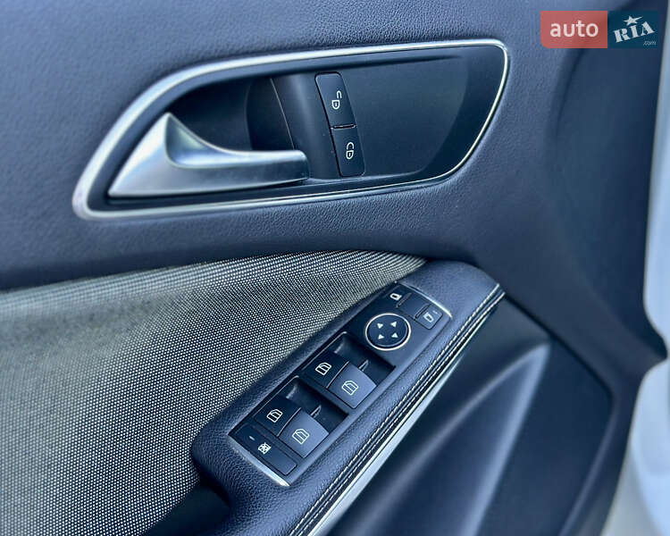 Хетчбек Mercedes-Benz A-Class 2012 в Києві