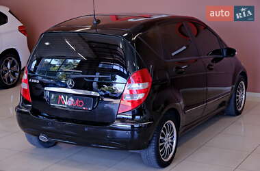 Хэтчбек Mercedes-Benz A-Class 2006 в  фото 21 Хэтчбек Mercedes-Benz A-Class 2006 в