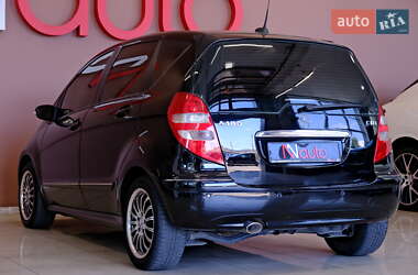 Хэтчбек Mercedes-Benz A-Class 2006 в  фото 24 Хэтчбек Mercedes-Benz A-Class 2006 в