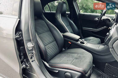 Хэтчбек Mercedes-Benz A-Class 2012 в 