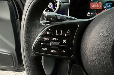 Хэтчбек Mercedes-Benz A-Class 2019 в 