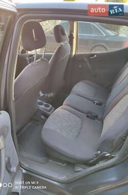 Хэтчбек Mercedes-Benz A-Class 1999 в 