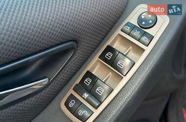 Хэтчбек Mercedes-Benz A-Class 2010 в 