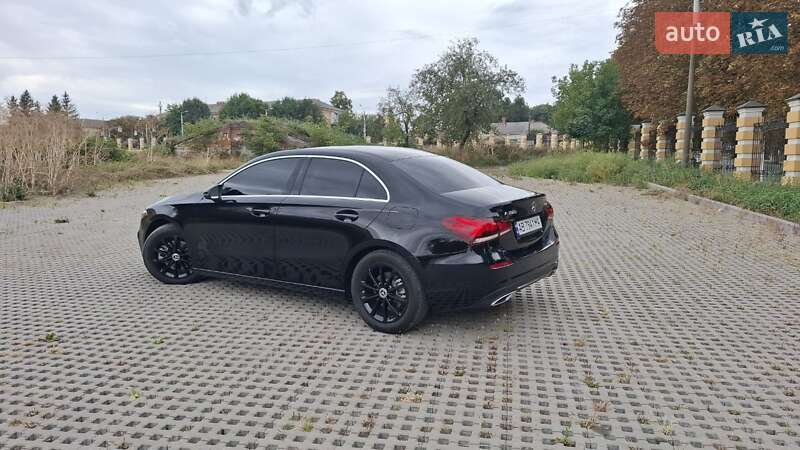 Седан Mercedes-Benz A-Class 2019 в Тульчині