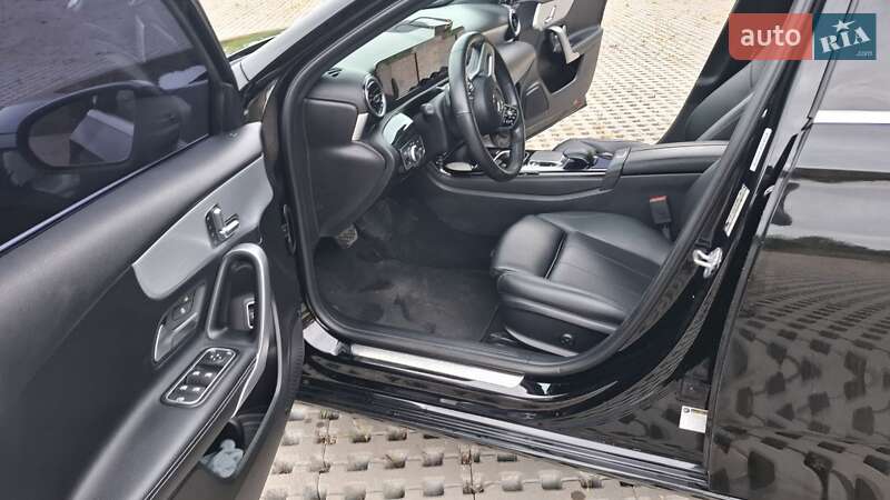Седан Mercedes-Benz A-Class 2019 в Тульчині