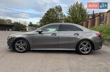 Седан Mercedes-Benz A-Class 2019 в 