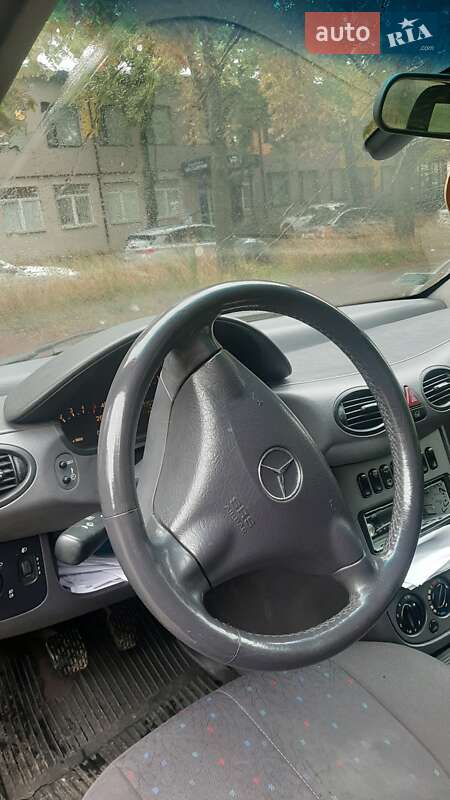 Хетчбек Mercedes-Benz A-Class 2002 в Рівному фото 9 Хетчбек Mercedes-Benz A-Class 2002 в Рівному