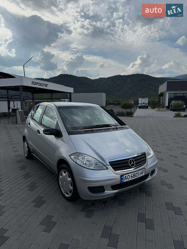 Хэтчбек Mercedes-Benz A-Class 2006 в 