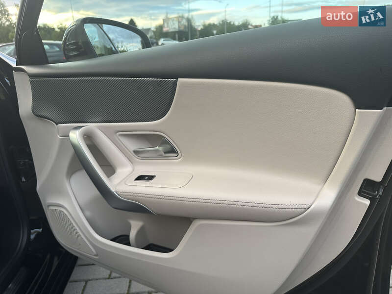 Седан Mercedes-Benz A-Class 2019 в Львове