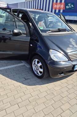 Хэтчбек Mercedes-Benz A-Class 2002 в 
