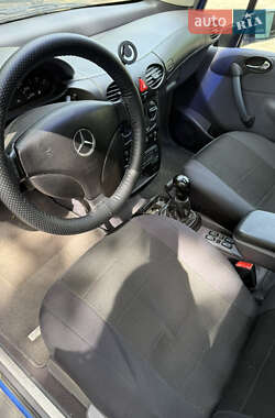 Хетчбек Mercedes-Benz A-Class 1999 в 