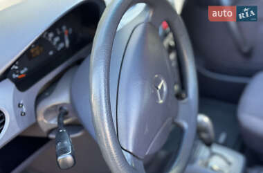 Хэтчбек Mercedes-Benz A-Class 2000 в 