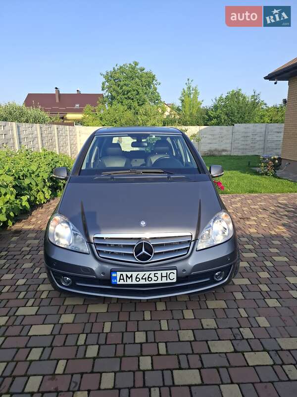 Хэтчбек Mercedes-Benz A-Class 2011 в Житомире