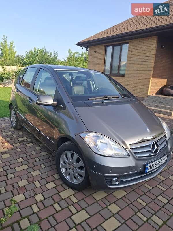 Хэтчбек Mercedes-Benz A-Class 2011 в Житомире