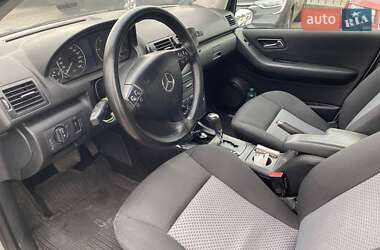 Хэтчбек Mercedes-Benz A-Class 2005 в 