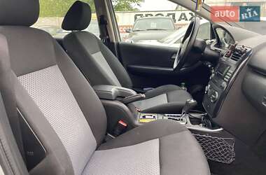 Хэтчбек Mercedes-Benz A-Class 2005 в 