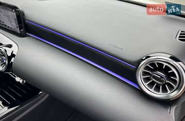Хэтчбек Mercedes-Benz A-Class 2021 в 