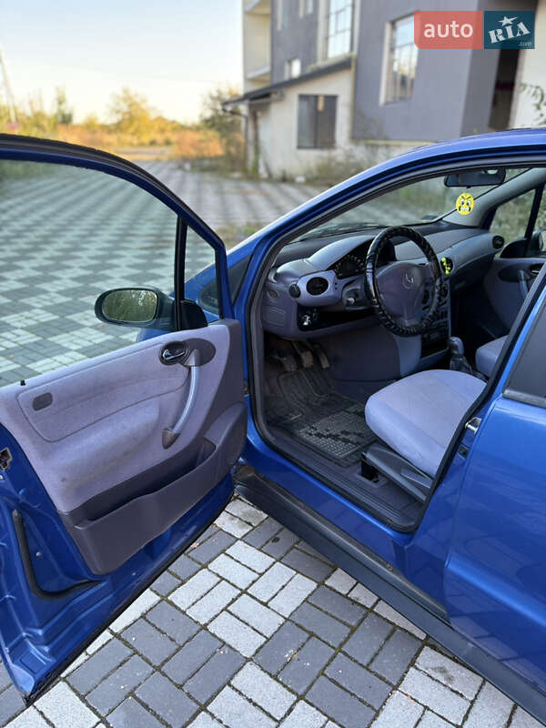 Хэтчбек Mercedes-Benz A-Class 2000 в Буске