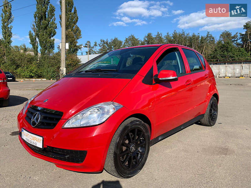 Хэтчбек Mercedes-Benz A-Class 2010 в Киеве фото 3 Хэтчбек Mercedes-Benz A-Class 2010 в Киеве