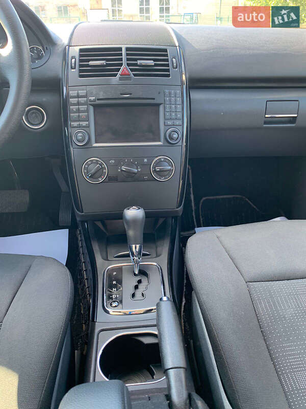 Хэтчбек Mercedes-Benz A-Class 2010 в Киеве фото 21 Хэтчбек Mercedes-Benz A-Class 2010 в Киеве