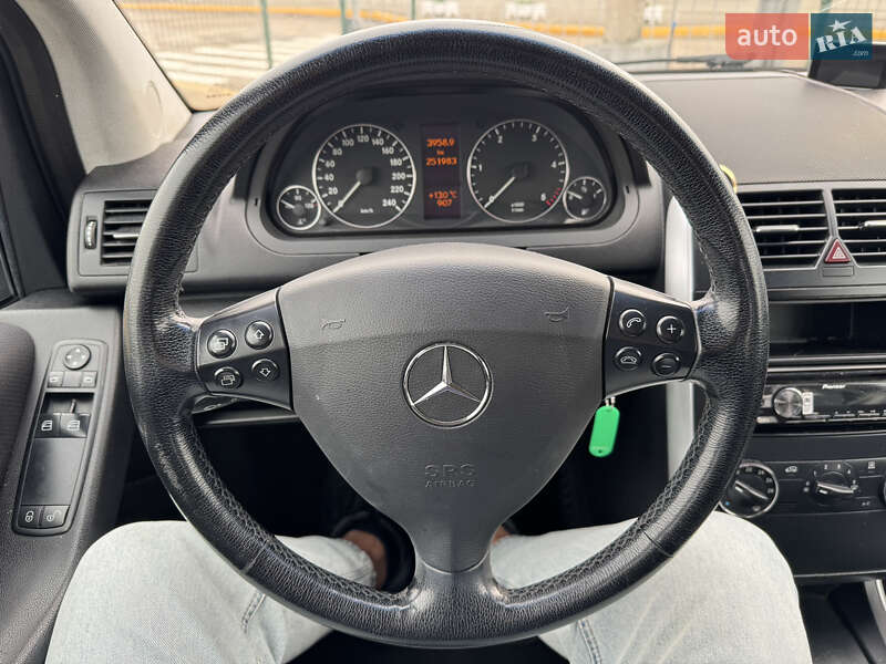 Купе Mercedes-Benz A-Class 2007 в Киеве