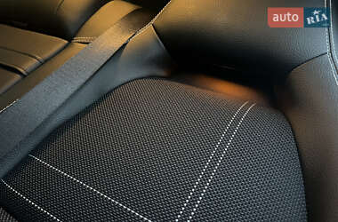 Хэтчбек Mercedes-Benz A-Class 2014 в 