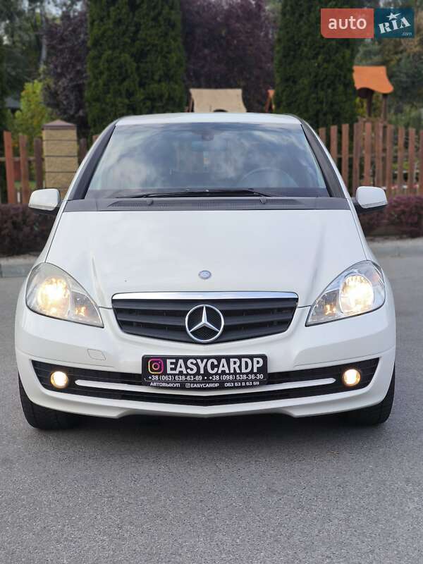 Хэтчбек Mercedes-Benz A-Class 2009 в Днепре