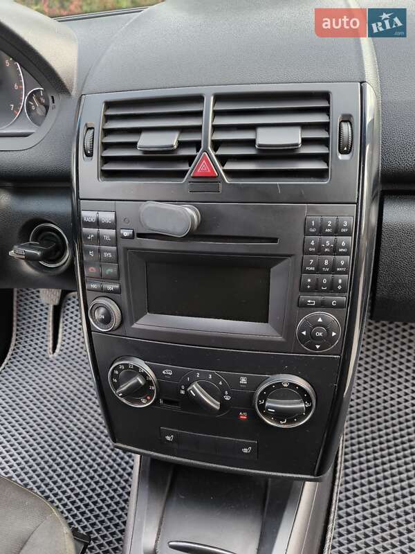 Хэтчбек Mercedes-Benz A-Class 2009 в Днепре