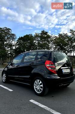 Хэтчбек Mercedes-Benz A-Class 2006 в 