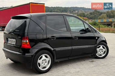 Хэтчбек Mercedes-Benz A-Class 2000 в 