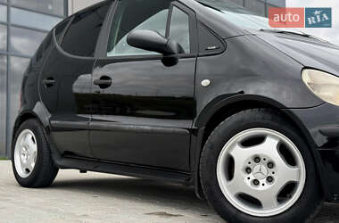 Хэтчбек Mercedes-Benz A-Class 2000 в 