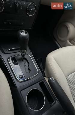 Хэтчбек Mercedes-Benz A-Class 2006 в  фото 16 Хэтчбек Mercedes-Benz A-Class 2006 в