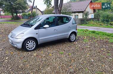 Хэтчбек Mercedes-Benz A-Class 2004 в Выгоде